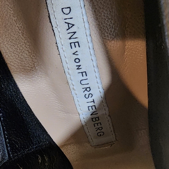 Diane Von Furstenberg Stylish Black Peep-Toe High Heeled Booties Size 7B - Picture 2 of 14